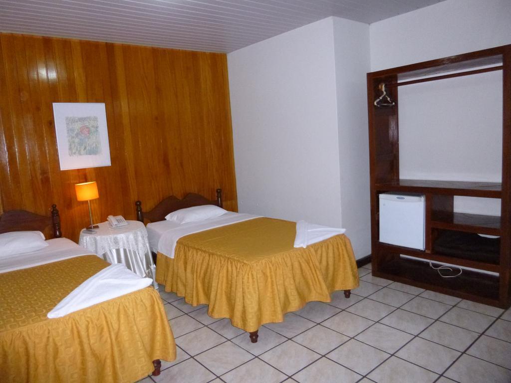 Hotel Cabana Quinta ปูแอร์โต มัลโดนาโด ห้อง รูปภาพ
